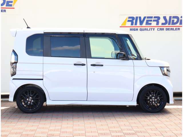 ホンダ Ｎ　ＢＯＸ カスタム ６６０ Ｌ ターボ スタイルプラス ブラック R5年 (関東) 99