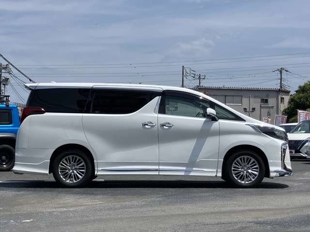 トヨタ アルファード　ハイブリッド ハイブリッド ２．５ Ｓ タイプゴールドＩＩ Ｅ－ＦＯＵＲ ４ＷＤ R4年 (関東) 99