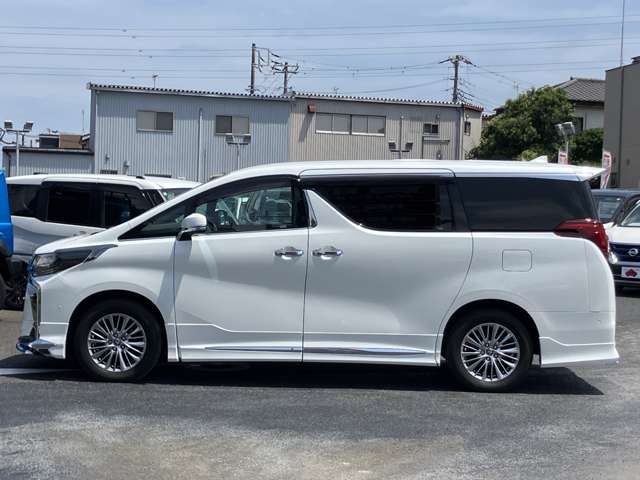 トヨタ アルファード　ハイブリッド ハイブリッド ２．５ Ｓ タイプゴールドＩＩ Ｅ－ＦＯＵＲ ４ＷＤ R4年 (関東) 99