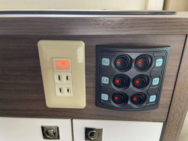 トヨタ カムロード ナッツＲＶ R2年 (関東) 99