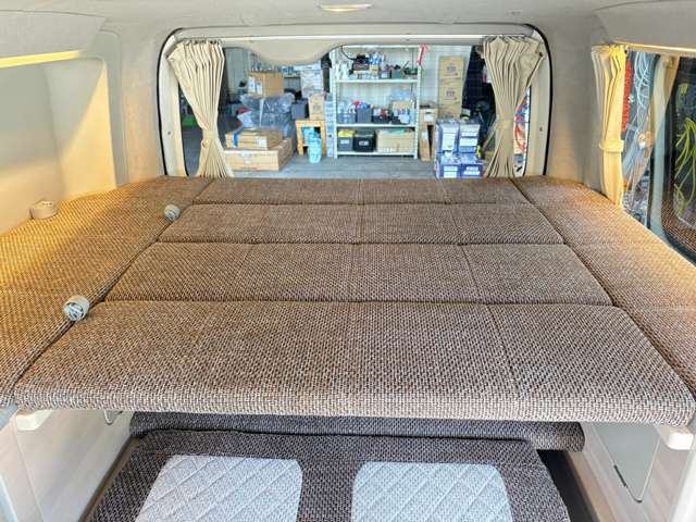 トヨタ ハイエースバン ホワイトハウス H28年 (関東) 99