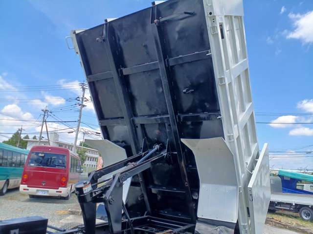 いすゞ フォワード ４トン深ダンプ 積載３３００ＫＧ R1年 (九州・沖縄) 99