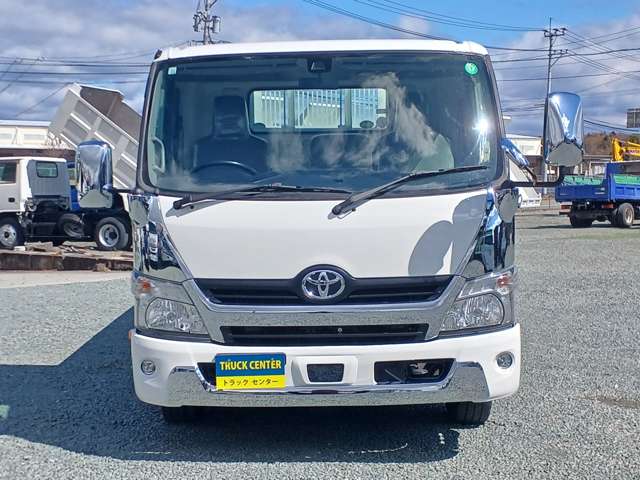 トヨタ トヨエース ３トンワイドロング平ボディー 全低床 H29年 (九州・沖縄) 99