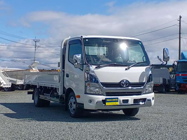 トヨタ トヨエース ３トンワイドロング平ボディー 全低床 H29年 (九州・沖縄) 99