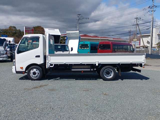 トヨタ トヨエース ３トンワイドロング平ボディー 全低床 H29年 (九州・沖縄) 99