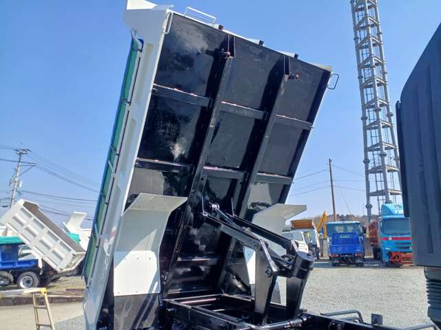 日野自動車 レンジャー ３．６トンダンプ H29年 (九州・沖縄) 99