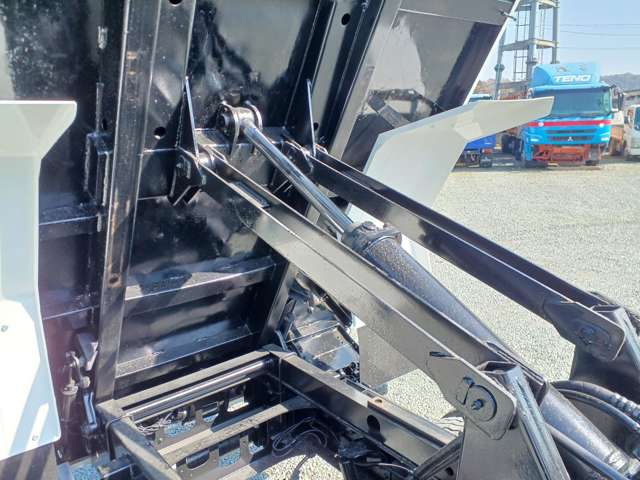日野自動車 レンジャー ３．６トンダンプ H29年 (九州・沖縄) 99