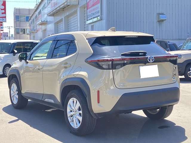 トヨタ ヤリスクロス　ハイブリッド １．５ ハイブリッド Ｇ Ｅ－ＦＯＵＲ ４ＷＤ R4年 (北海道) 99