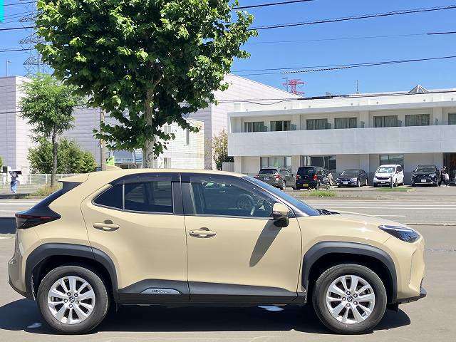 トヨタ ヤリスクロス　ハイブリッド １．５ ハイブリッド Ｇ Ｅ－ＦＯＵＲ ４ＷＤ R4年 (北海道) 99