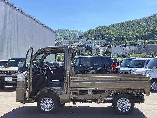 ダイハツ ハイゼットトラック ６６０ ハイルーフ ３方開 ４ＷＤ R7年 (北海道) 99