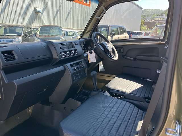 ダイハツ ハイゼットトラック ６６０ ハイルーフ ３方開 ４ＷＤ R7年 (北海道) 99