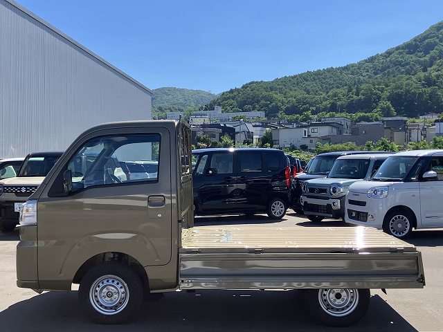 ダイハツ ハイゼットトラック ６６０ ハイルーフ ３方開 ４ＷＤ R7年 (北海道) 99