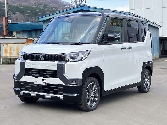 三菱 デリカ　ミニ ６６０ Ｇ プレミアム リミテッド エディション ４ＷＤ R7年 (北海道) 99