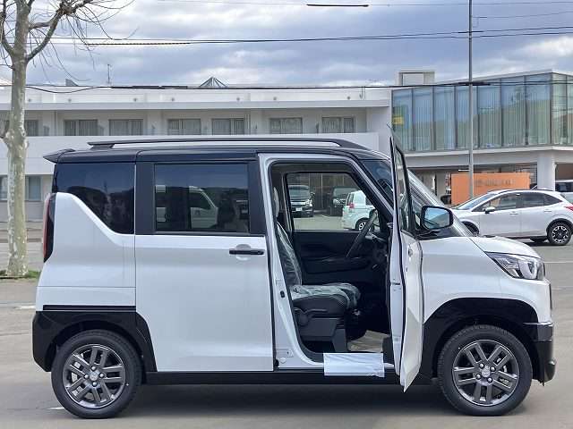 三菱 デリカ　ミニ ６６０ Ｇ プレミアム リミテッド エディション ４ＷＤ R7年 (北海道) 99