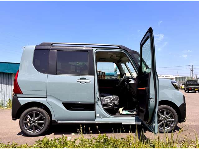 ダイハツ タント ６６０ ファンクロス ４ＷＤ R6年 (北海道) 99
