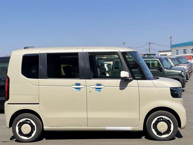 ホンダ Ｎ　ＢＯＸ ６６０ ファッションスタイル ４ＷＤ R6年 (北海道) 99