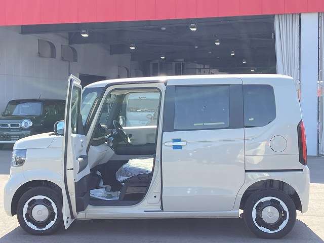 ホンダ Ｎ　ＢＯＸ ６６０ ファッションスタイル ４ＷＤ R6年 (北海道) 99