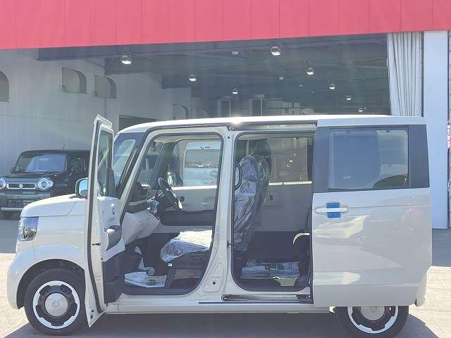 ホンダ Ｎ　ＢＯＸ ６６０ ファッションスタイル ４ＷＤ R6年 (北海道) 99