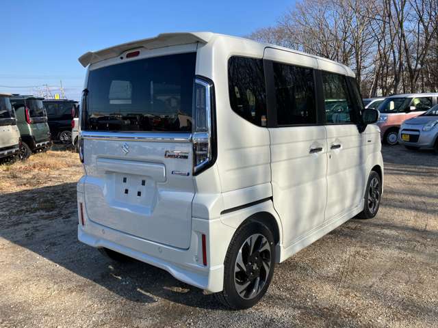 スズキ スペーシア　ギア ６６０ カスタム ハイブリッド ＸＳターボ ４ＷＤ R6年 (北海道) 99