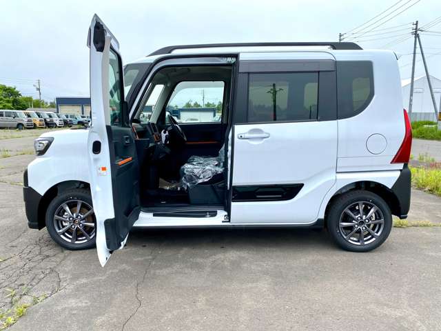 ダイハツ タント ６６０ ファンクロス ４ＷＤ R6年 (北海道) 99