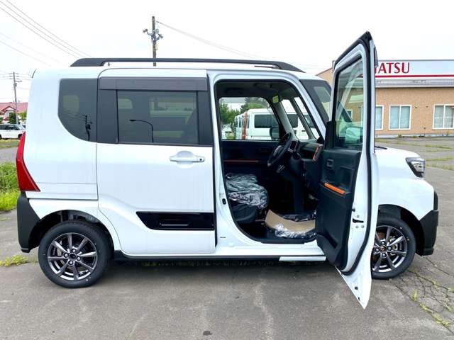 ダイハツ タント ６６０ ファンクロス ４ＷＤ R6年 (北海道) 99