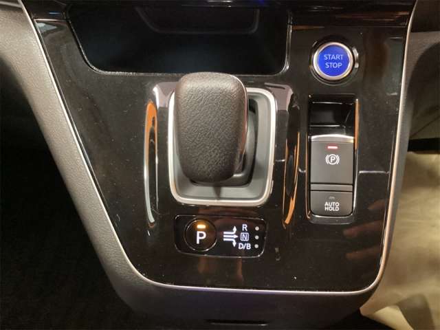 日産 セレナ １．２ Ｅ－ＰＯＷＥＲ ハイウェイスター Ｖ R4年 (近畿) 99