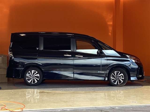 日産 セレナ １．２ Ｅ－ＰＯＷＥＲ ハイウェイスター Ｖ R4年 (近畿) 99