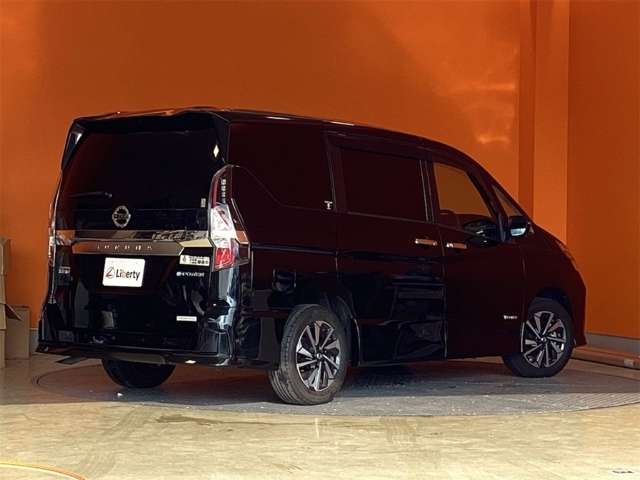 日産 セレナ １．２ Ｅ－ＰＯＷＥＲ ハイウェイスター Ｖ R4年 (近畿) 99