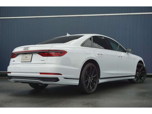 アウディ Ａ８ ５５ ＴＦＳＩ クワトロ Ｓラインパッケージ ４ＷＤ R7年 (関東) 99