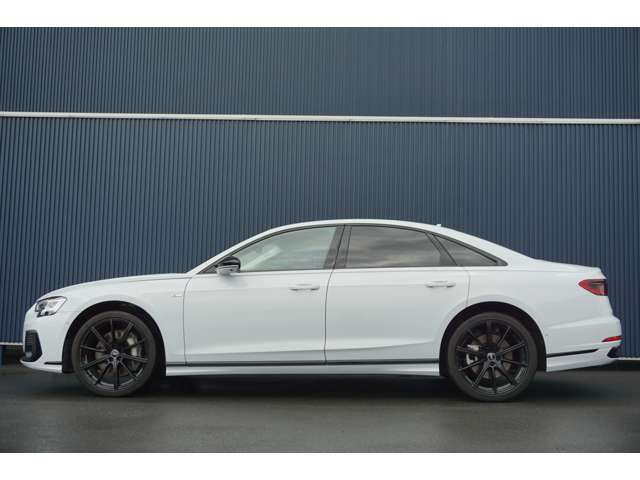 アウディ Ａ８ ５５ ＴＦＳＩ クワトロ Ｓラインパッケージ ４ＷＤ R7年 (関東) 99