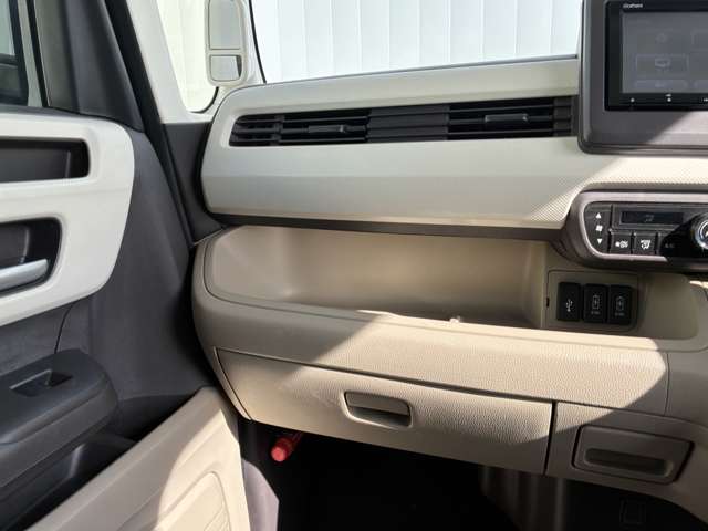 ホンダ Ｎ　ＢＯＸ ６６０ Ｇ Ｌ ホンダセンシング H29年 (関東) 99