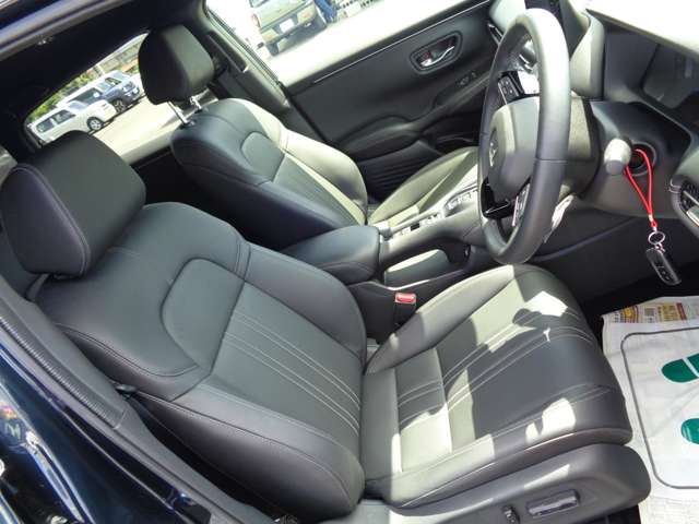 ホンダ ＺＲ－Ｖ ２．０ Ｅ：ＨＥＶ Ｚ ブラックスタイル R7年 (関東) 99