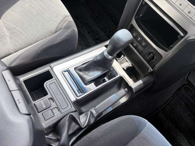 トヨタ ランドクルーザープラド ２．８ ＴＸ ディーゼルターボ ４ＷＤ R4年 (甲信越・北陸) 99