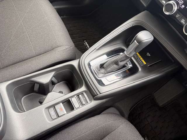 ホンダ ヴェゼル １．５ Ｅ：ＨＥＶ Ｘ ４ＷＤ R3年 (甲信越・北陸) 99