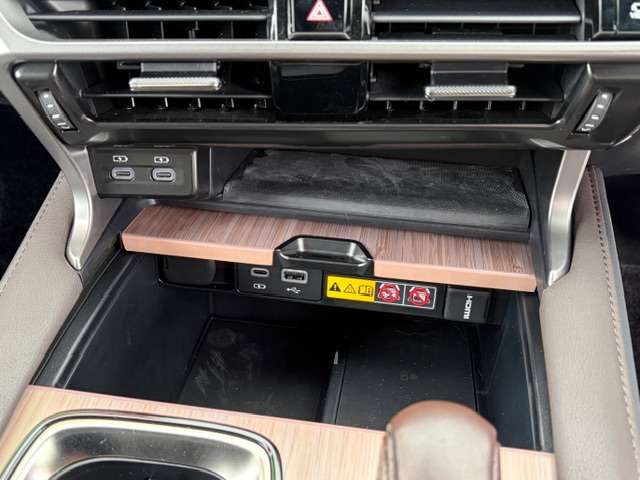 レクサス ＲＸ４５０ｈ＋ ４５０Ｈプラス バージョンＬ ４ＷＤ R6年 (甲信越・北陸) 99