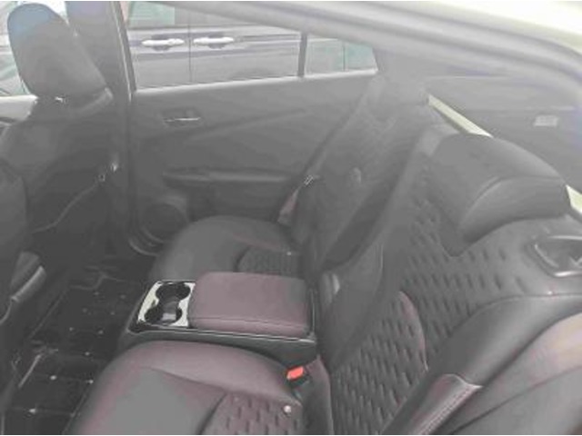 トヨタ プリウスＰＨＶ １．８ Ｓ ナビパッケージ H29年 (甲信越・北陸) 99