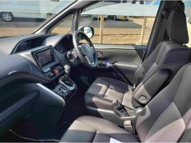トヨタ ヴォクシー ２．０ ＺＳ 煌ＩＩ R2年 (甲信越・北陸) 99