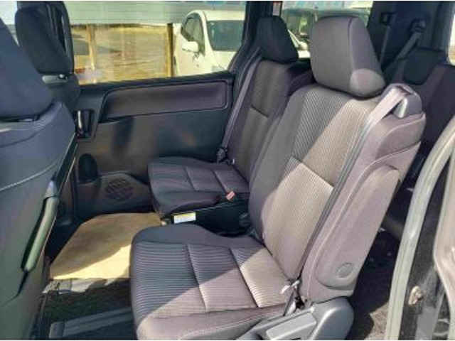 トヨタ ヴォクシー ２．０ ＺＳ 煌ＩＩ R2年 (甲信越・北陸) 99
