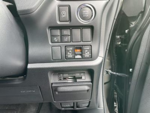 トヨタ ヴォクシー ２．０ ＺＳ 煌ＩＩ R2年 (甲信越・北陸) 99