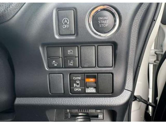 トヨタ ヴォクシー ２．０ ＺＳ H30年 (甲信越・北陸) 99