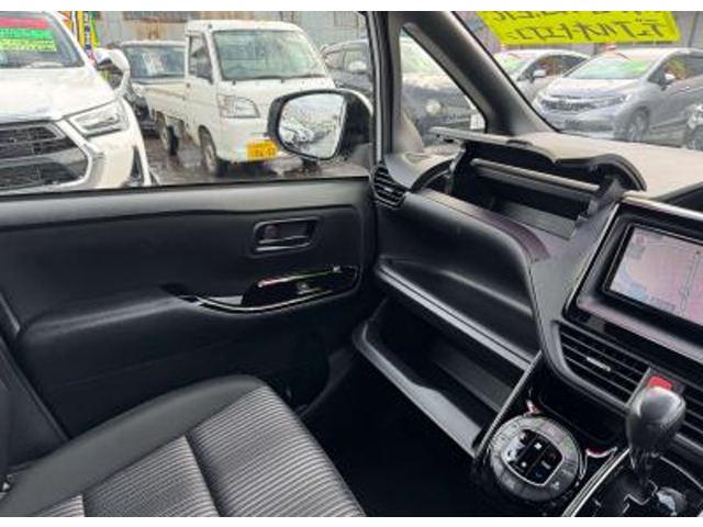 トヨタ ヴォクシー ２．０ ＺＳ H30年 (甲信越・北陸) 99