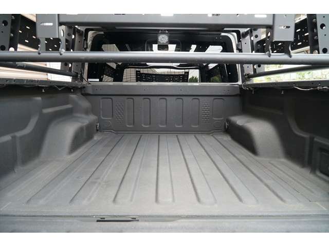 ジープ グラディエーター ３．６ ルビコン ４ＷＤ R4年 (関東) 99