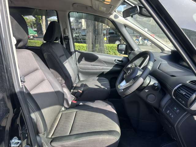 日産 セレナ ２．０ ハイウェイスター H29年 (近畿) 99