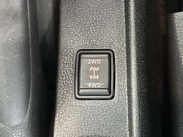日産 ノート １．２ Ｘ ＦＯＵＲ ４ＷＤ H30年 (東北) 99