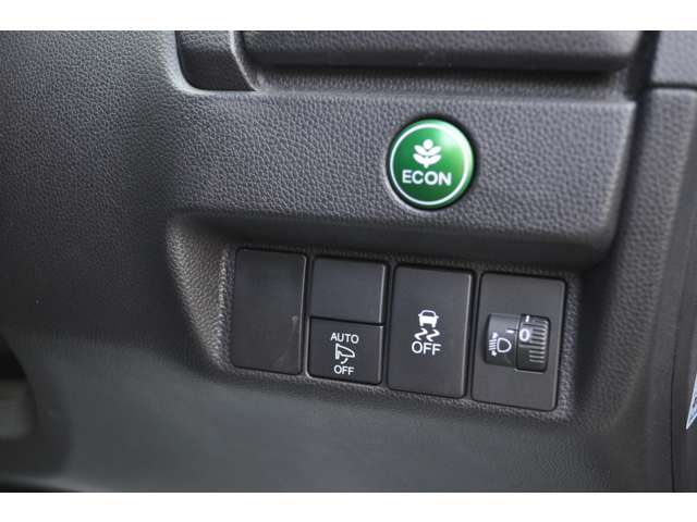 ホンダ フィット １．３ １３Ｇ Ｆパッケージ H27年 (近畿) 99