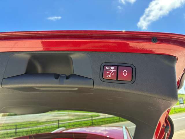 メルセデスベンツ Ｃクラスワゴン Ｃ２００ スポーツ 本革仕様 H29年 (関東) 99