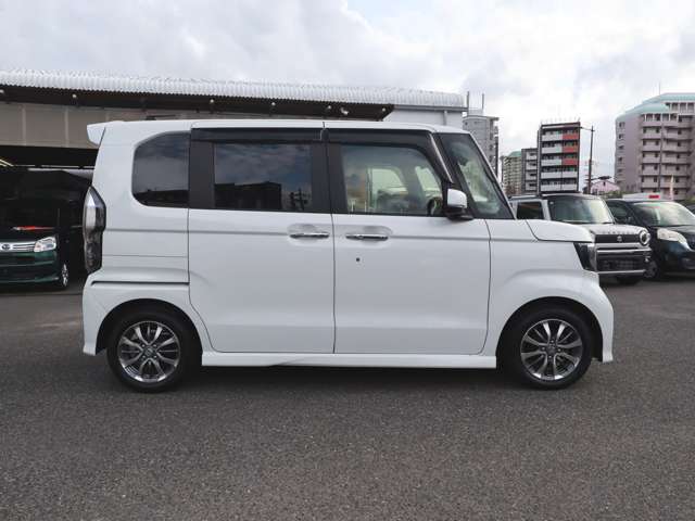 ホンダ Ｎ　ＢＯＸ カスタム ６６０ Ｌ R3年 (九州・沖縄) 99