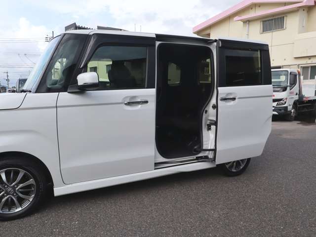 ホンダ Ｎ　ＢＯＸ カスタム ６６０ Ｌ R3年 (九州・沖縄) 99