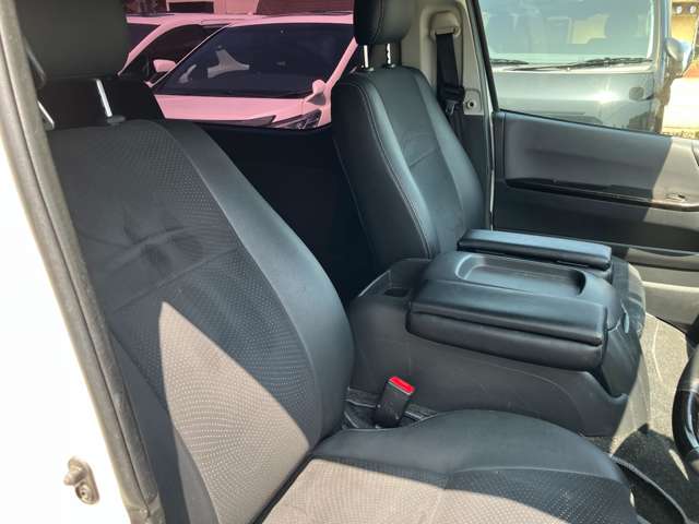 トヨタ ハイエースバン ３．０ スーパーＧＬ ダークプライム ロングボディ ディーゼルターボ ４ＷＤ H27年 (甲信越・北陸) 99