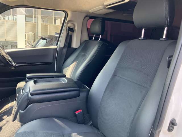 トヨタ ハイエースバン ３．０ スーパーＧＬ ダークプライム ロングボディ ディーゼルターボ ４ＷＤ H27年 (甲信越・北陸) 99